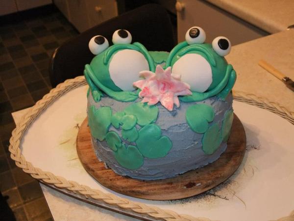 frog cake 2